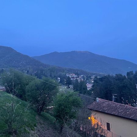 Laghi Di Como Appartamento Di Licinia E Mario Asso Bagian luar foto