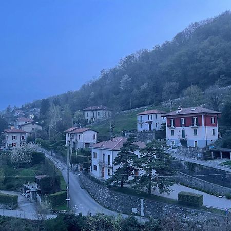 Laghi Di Como Appartamento Di Licinia E Mario Asso Bagian luar foto